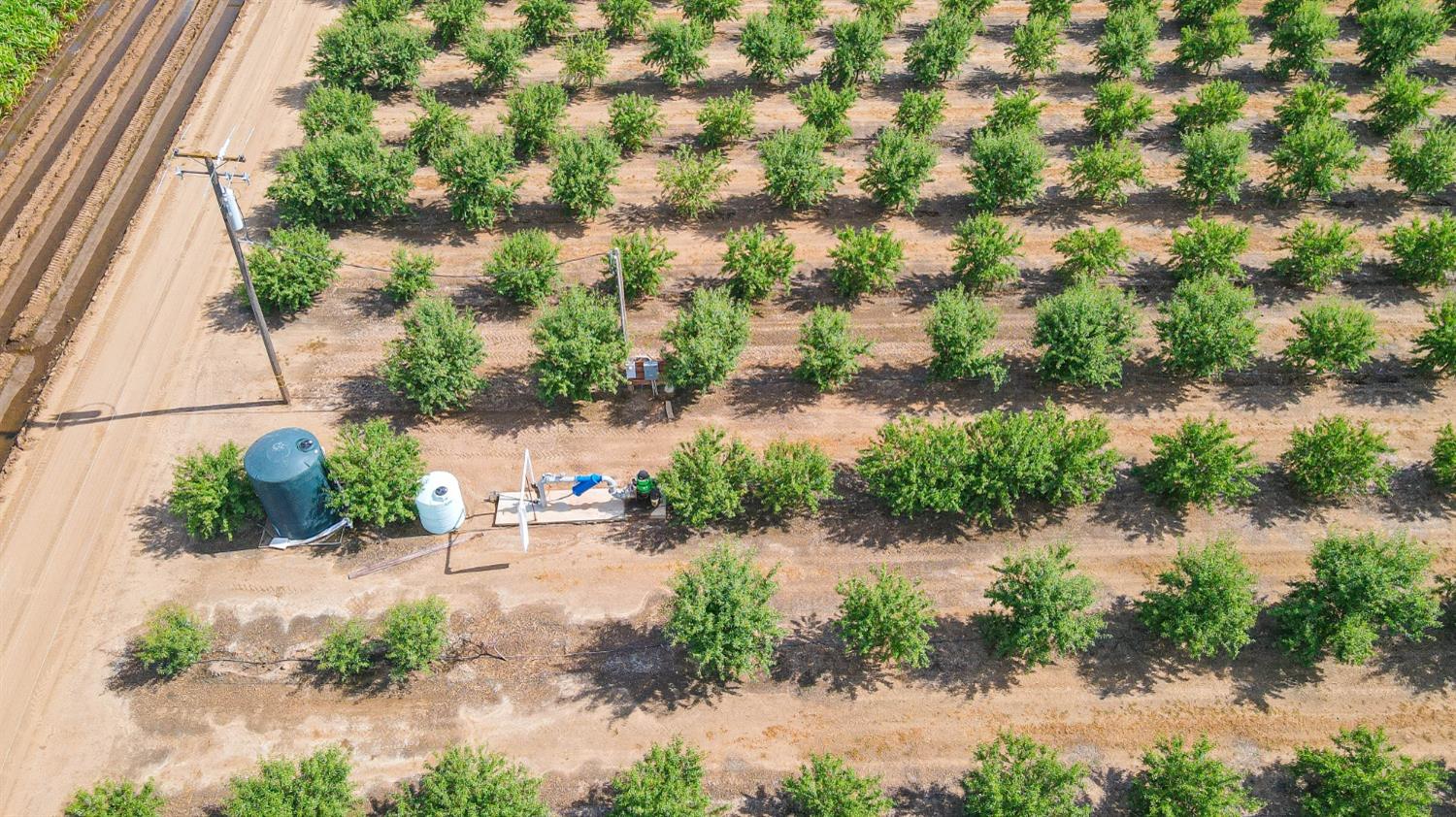 10391 Gillette Rd, Le Grand, CA 95333