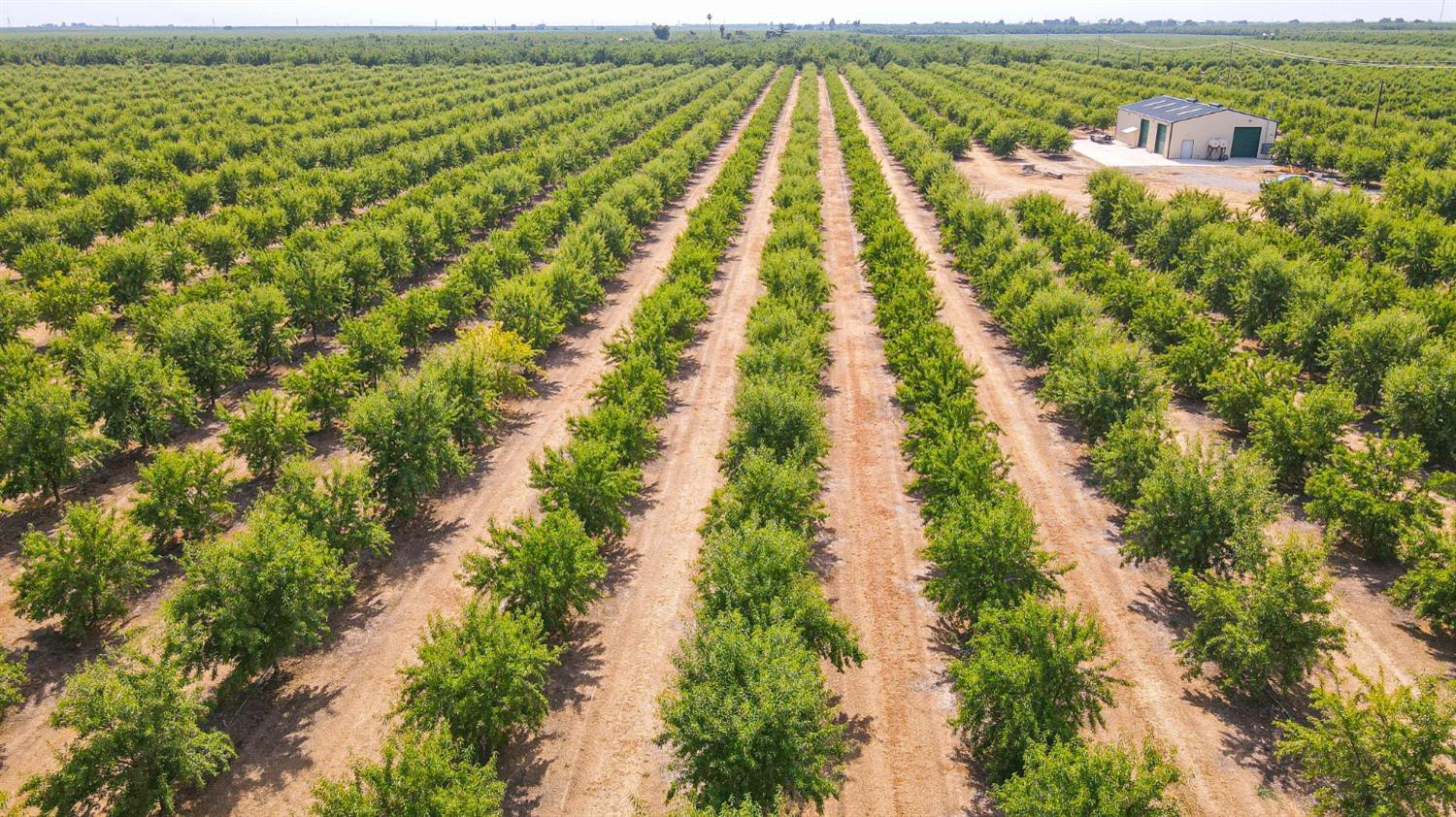 10391 Gillette Rd, Le Grand, CA 95333