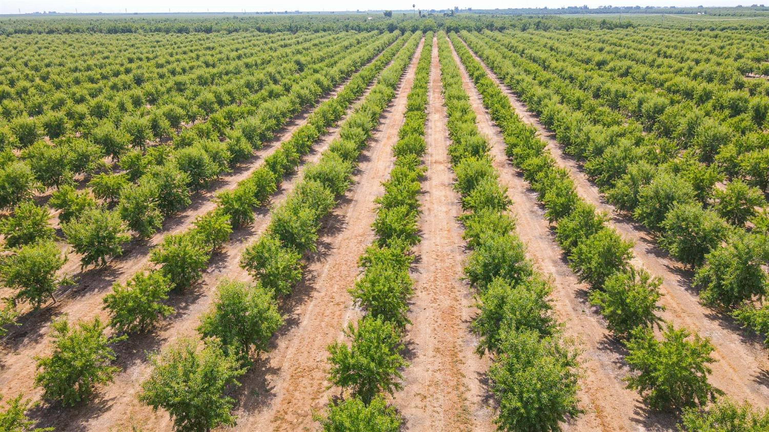 10391 Gillette Rd, Le Grand, CA 95333