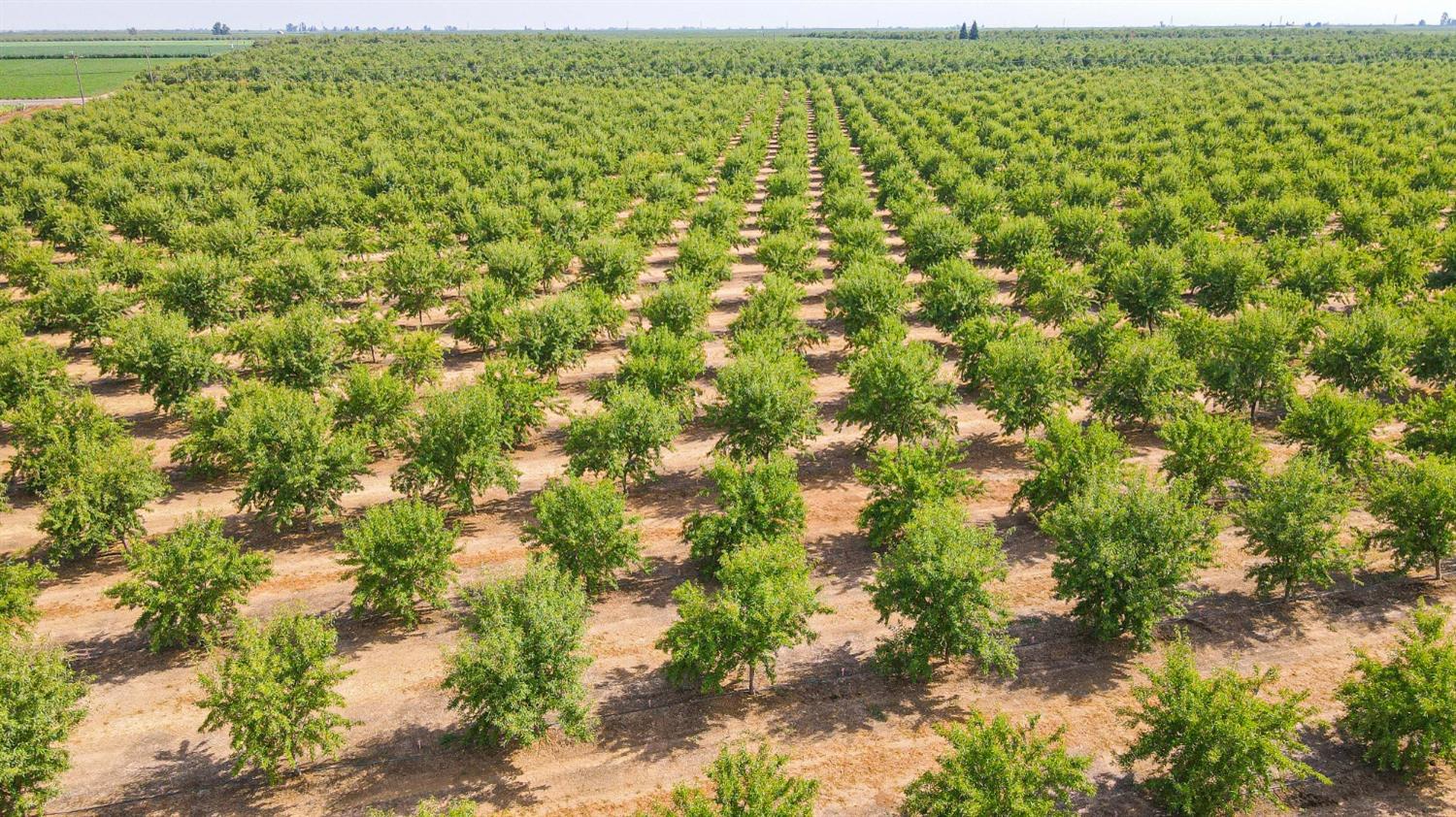 10391 Gillette Rd, Le Grand, CA 95333