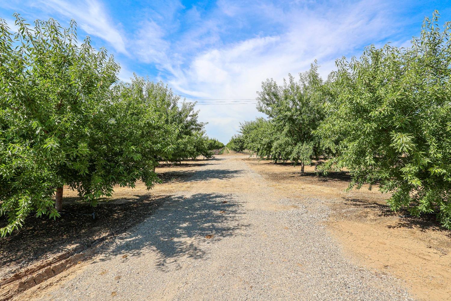 10391 Gillette Rd, Le Grand, CA 95333