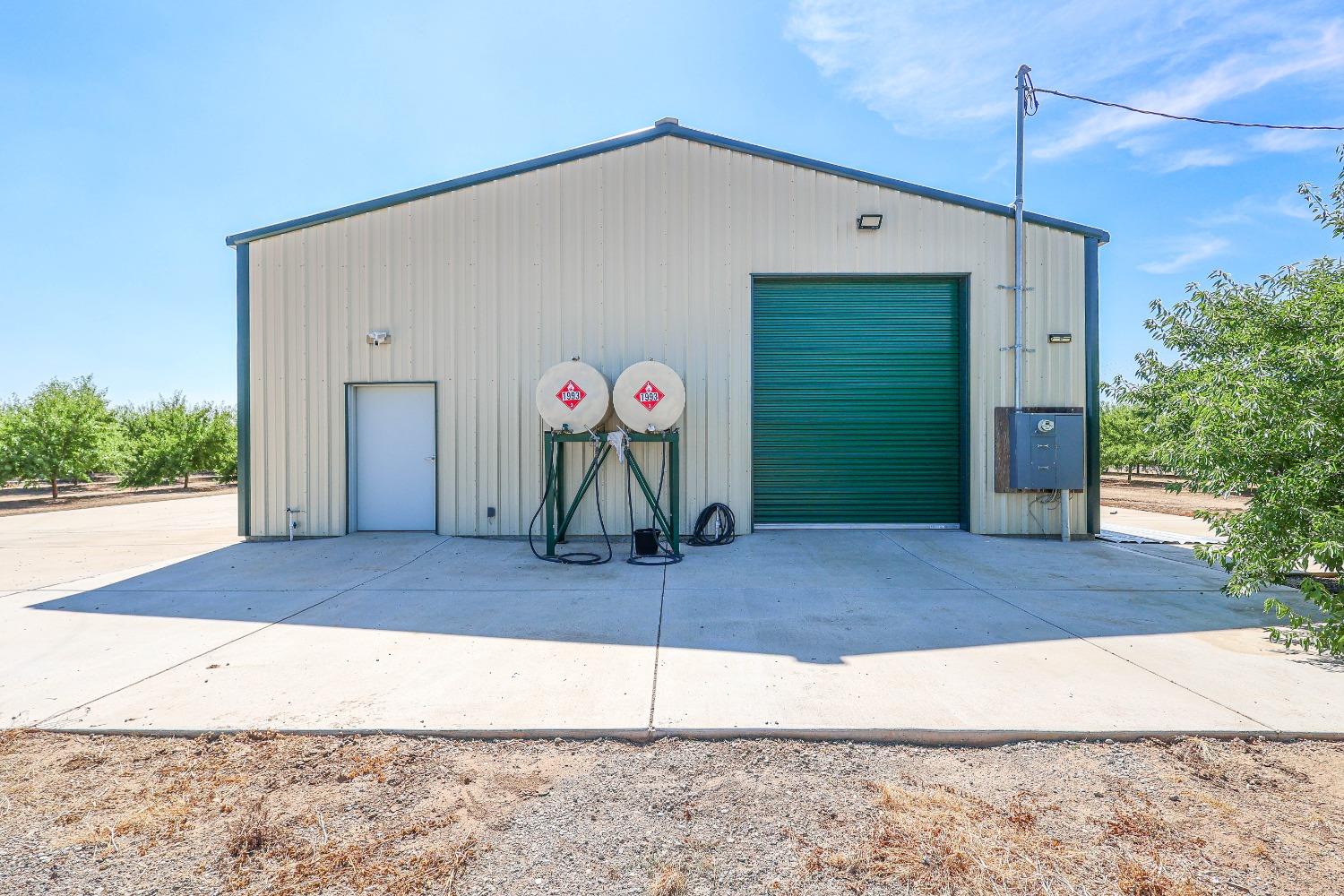 10391 Gillette Rd, Le Grand, CA 95333