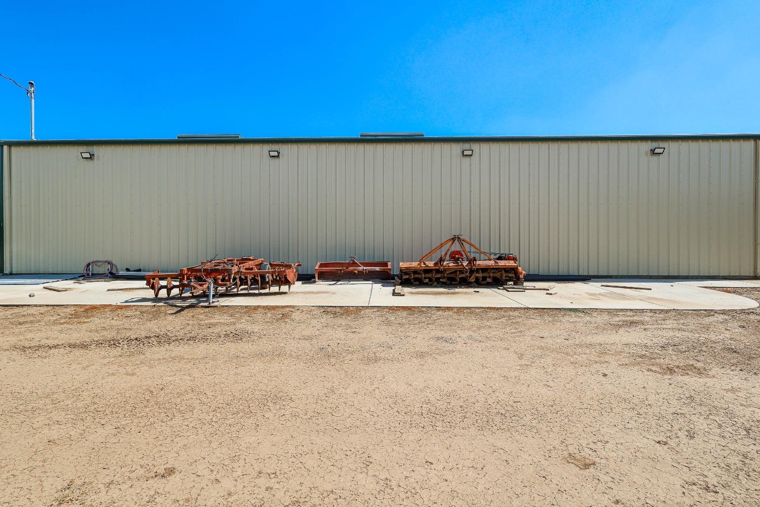 10391 Gillette Rd, Le Grand, CA 95333