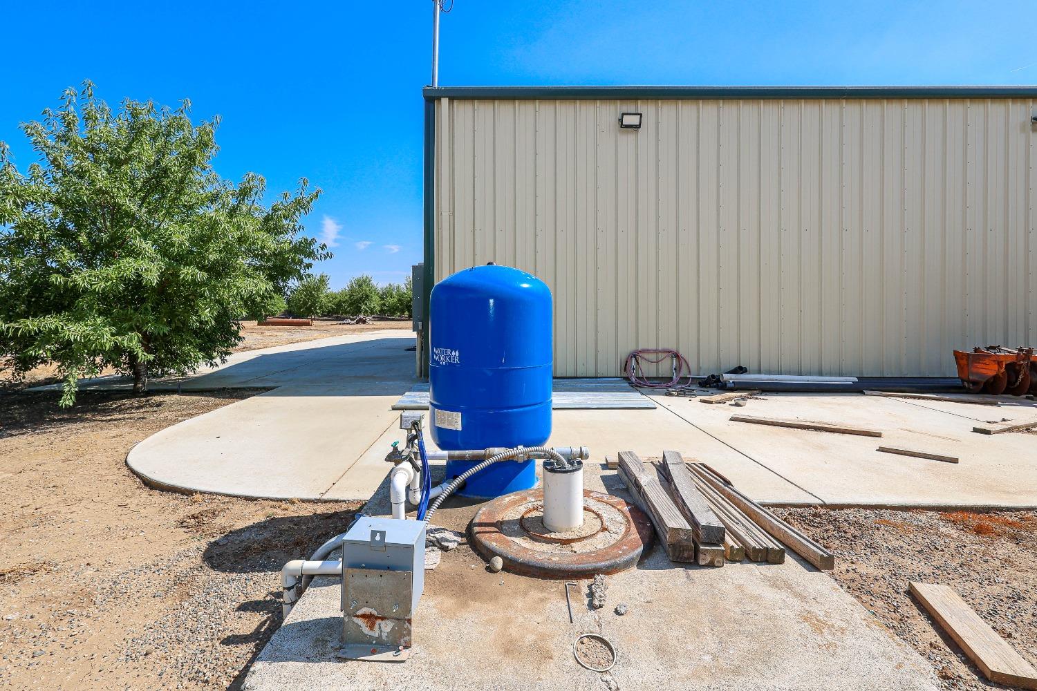 10391 Gillette Rd, Le Grand, CA 95333