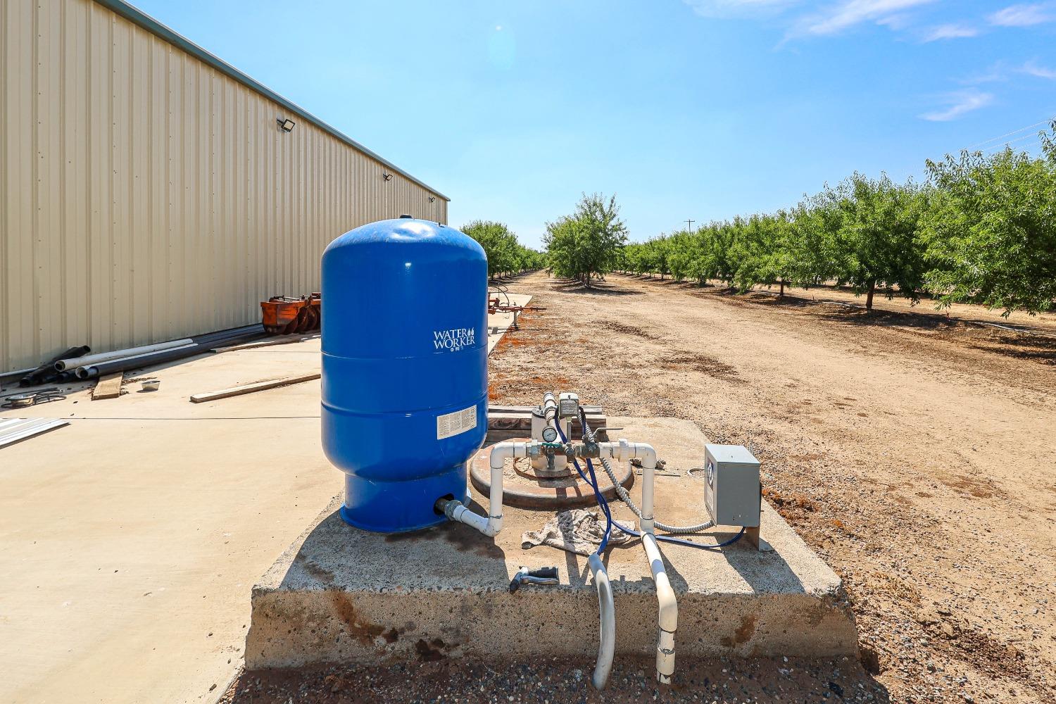 10391 Gillette Rd, Le Grand, CA 95333