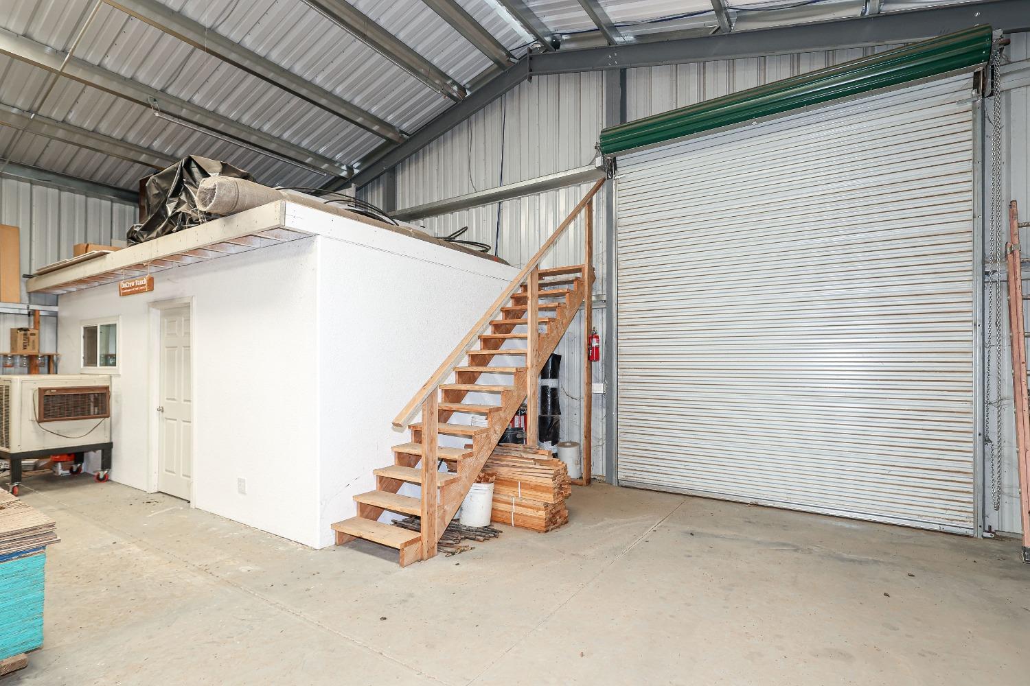 10391 Gillette Rd, Le Grand, CA 95333