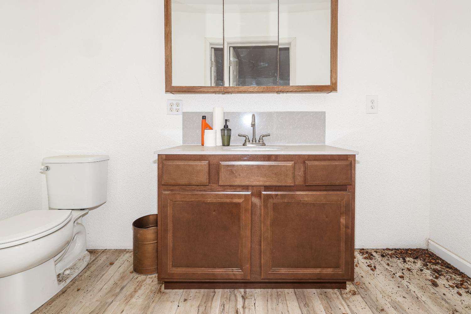 10391 Gillette Rd, Le Grand, CA 95333