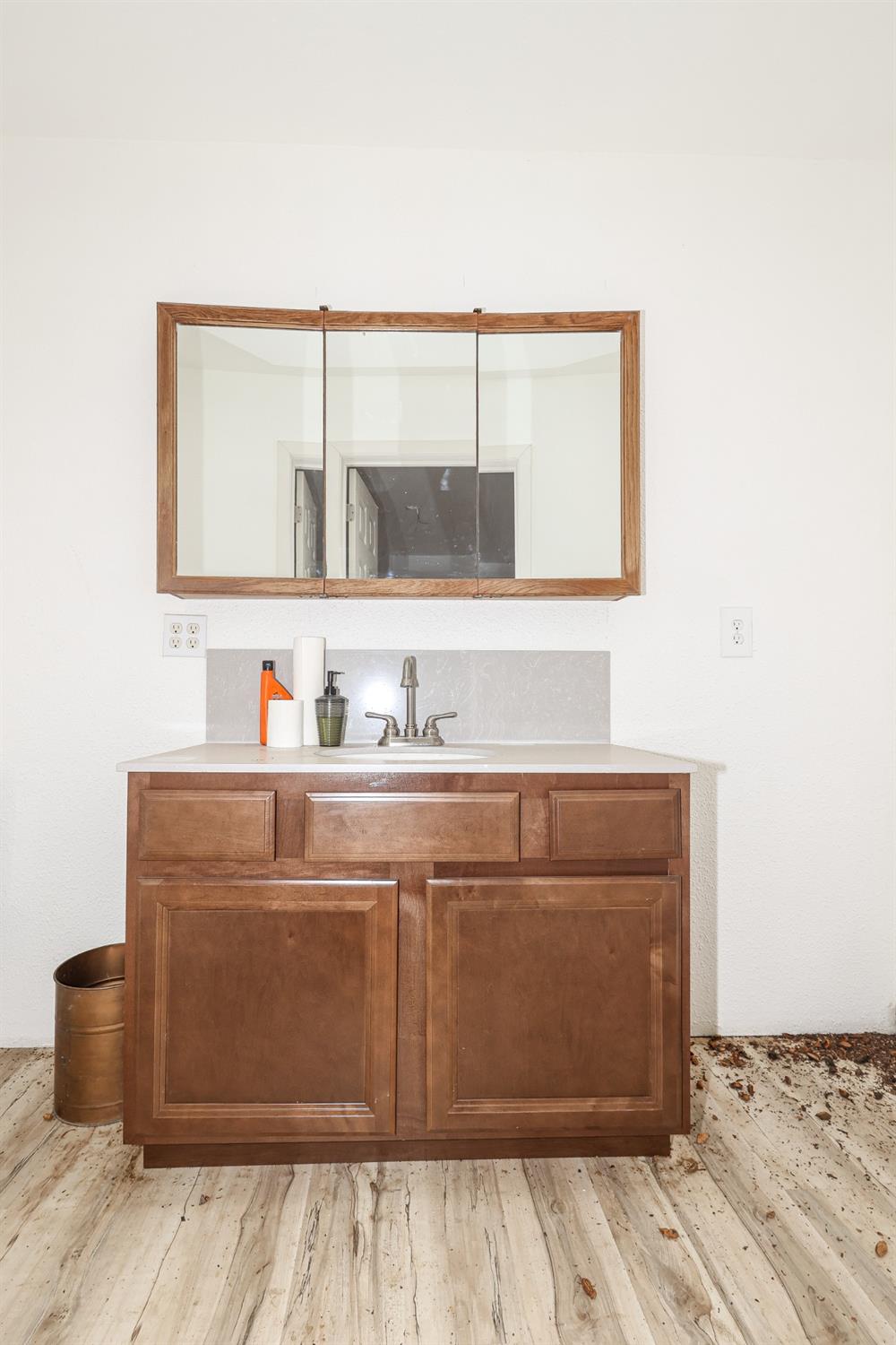 10391 Gillette Rd, Le Grand, CA 95333