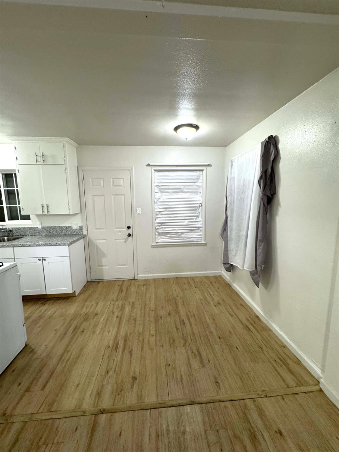 3331 3337 E Clinton Ave, Fresno, CA 93703