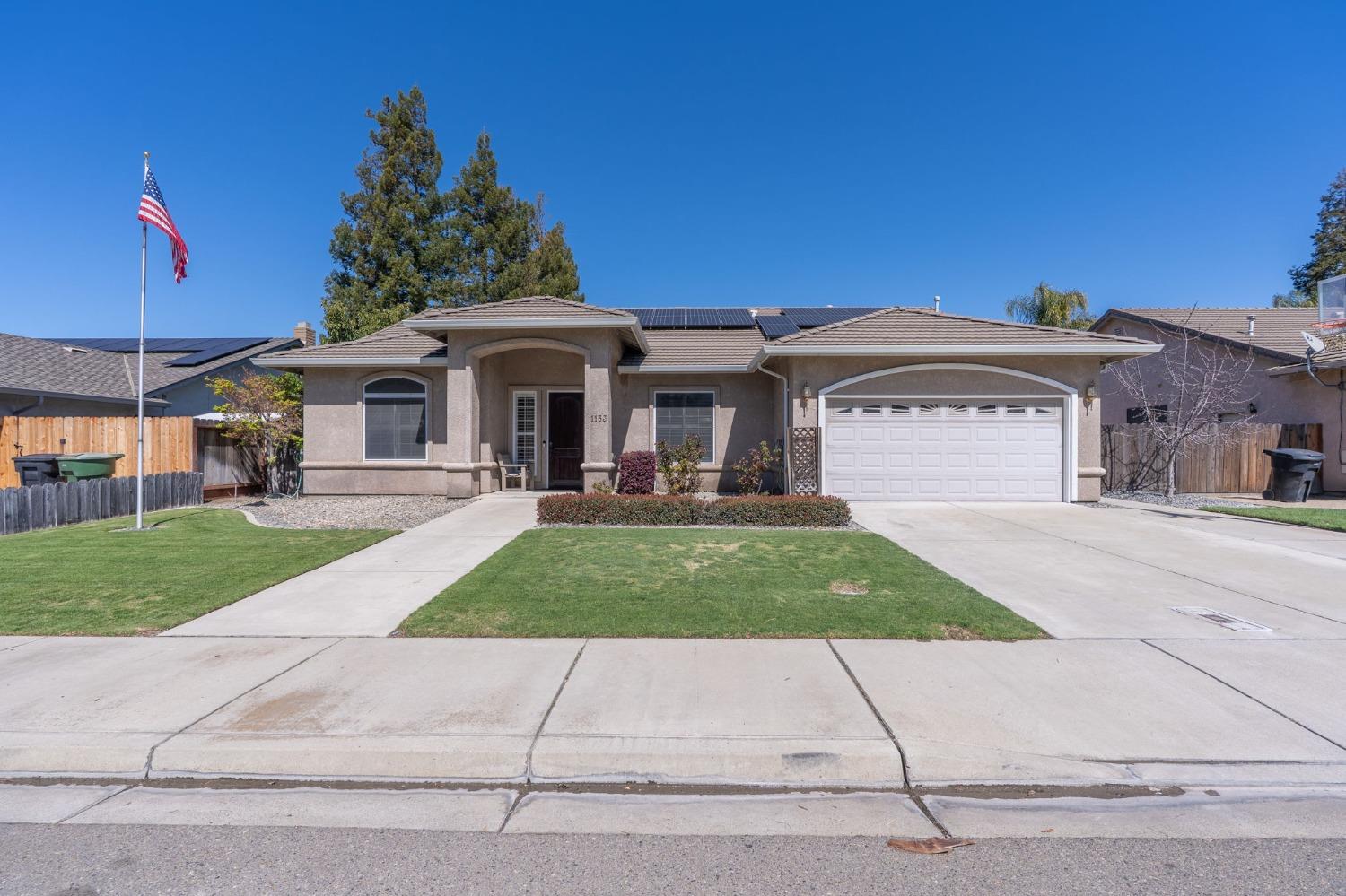 1153 E Milgeo, Ripon, CA 95366
