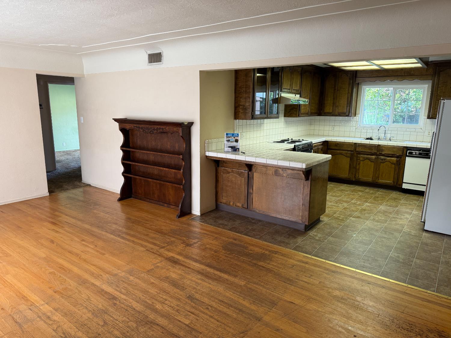 315 Lupton St, Manteca, CA 95337