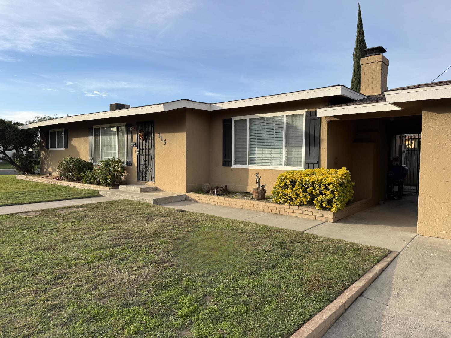 315 Lupton St, Manteca, CA 95337