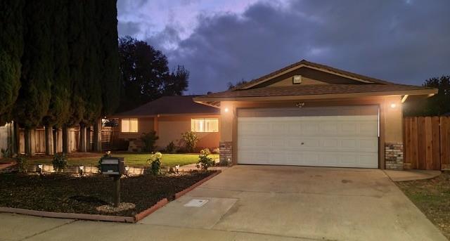 1813 Murrietta Ln, Modesto, CA 95355