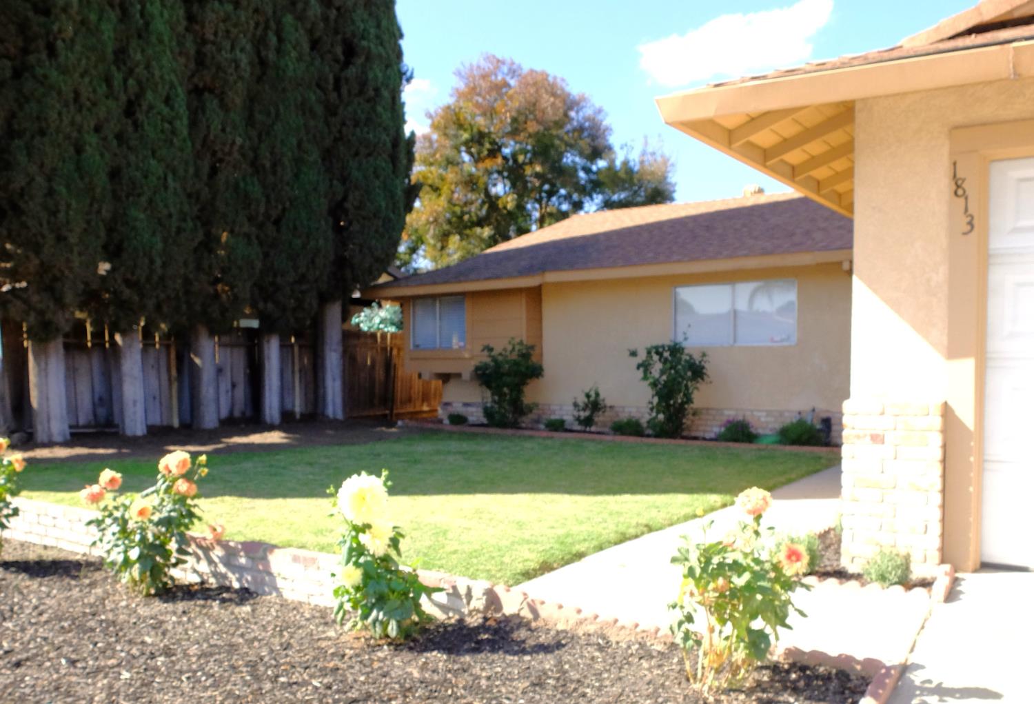 1813 Murrietta Ln, Modesto, CA 95355