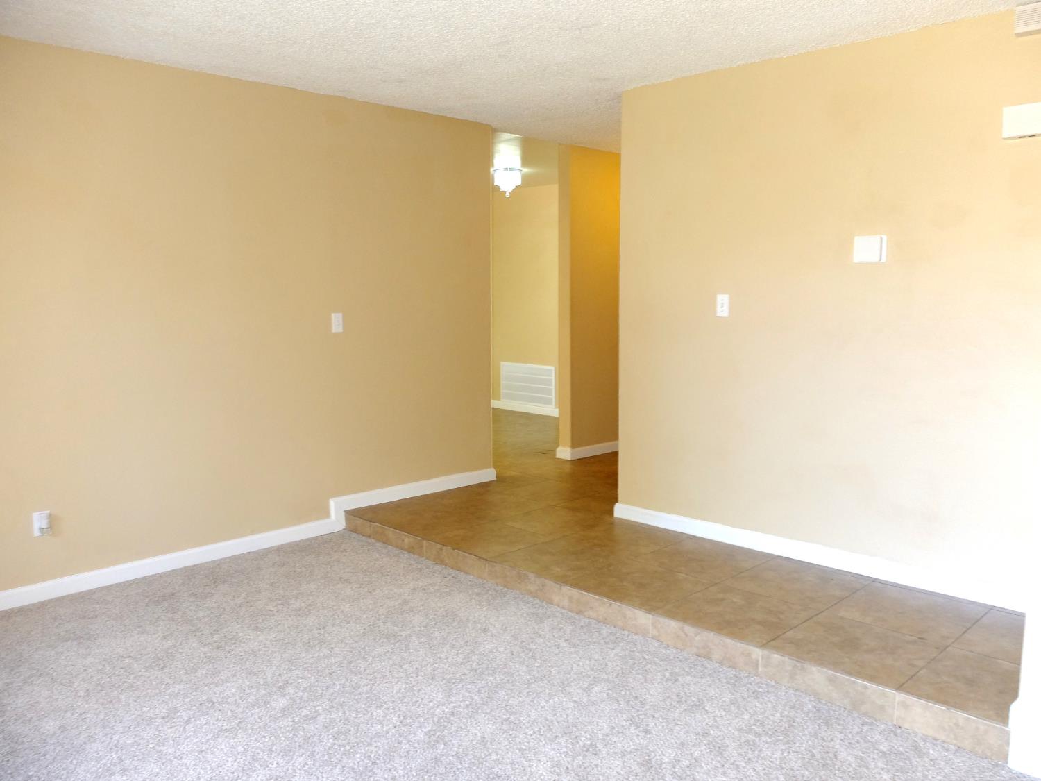 1813 Murrietta Ln, Modesto, CA 95355