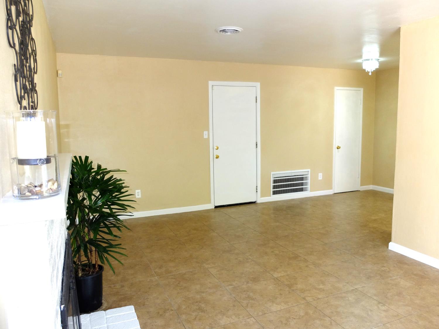 1813 Murrietta Ln, Modesto, CA 95355