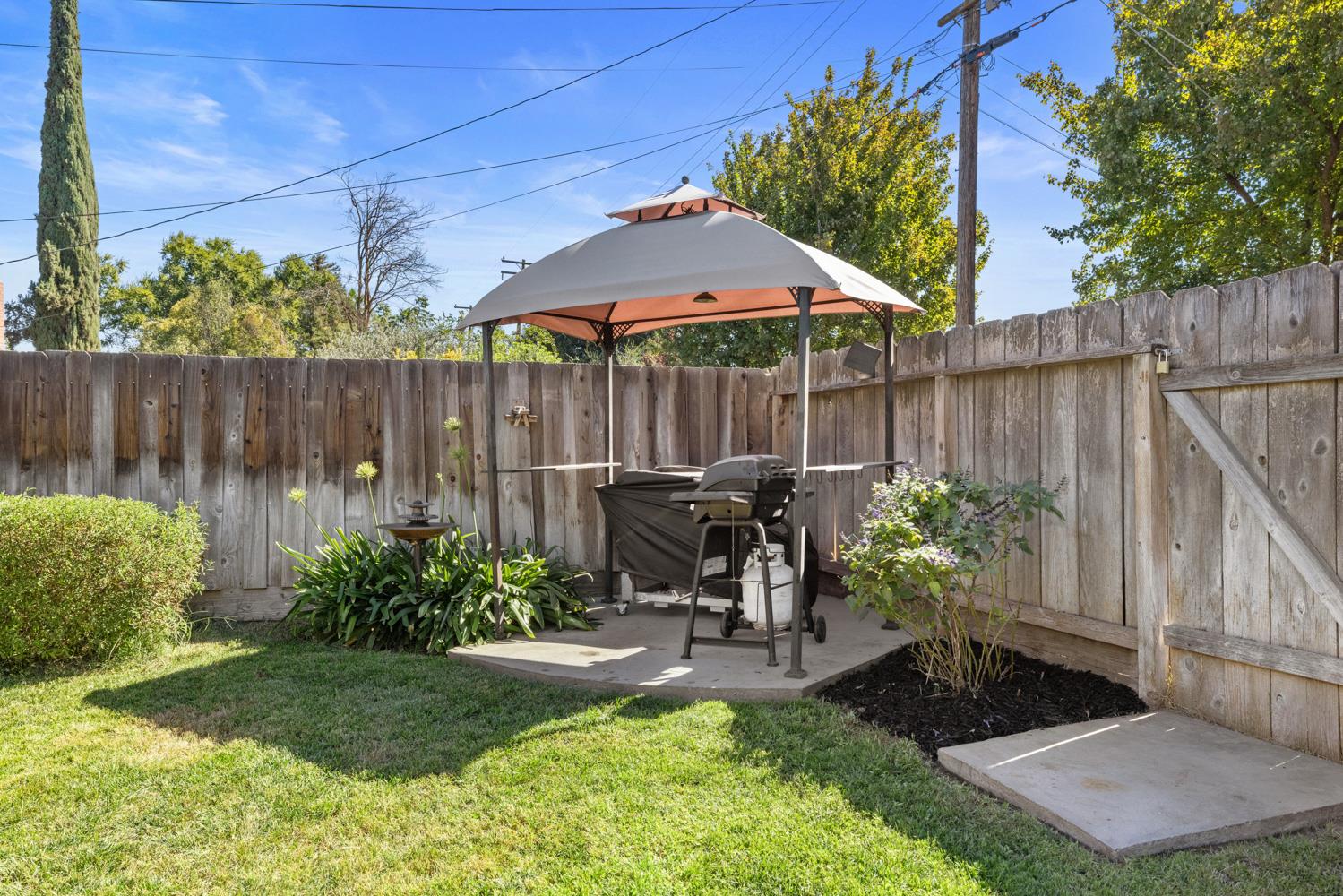 1612 Angelene Dr, Modesto, CA 95355