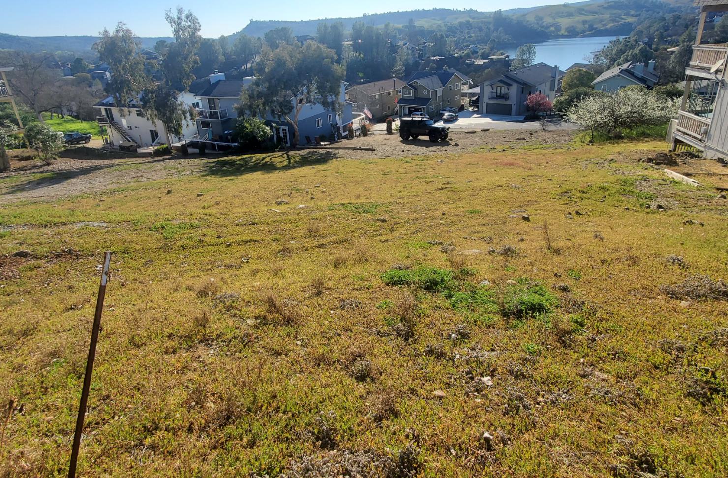 572 Poker Flat Rd, Copperopolis, CA 95228