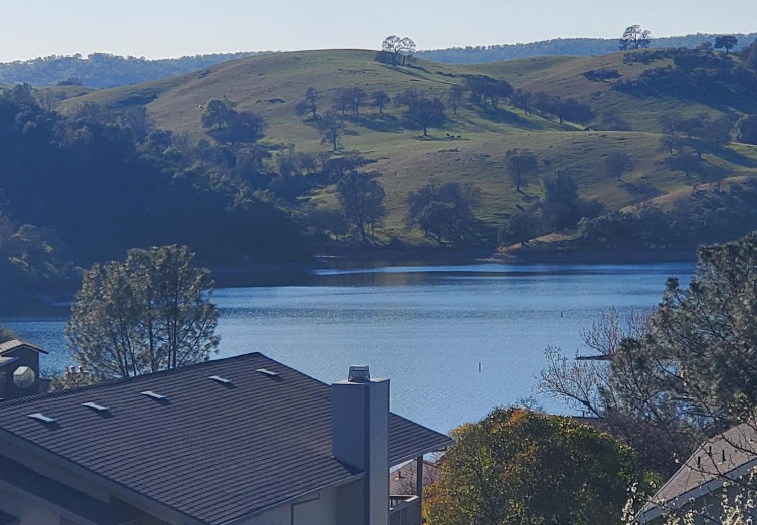 572 Poker Flat Rd, Copperopolis, CA 95228