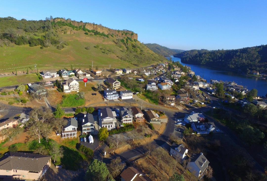 572 Poker Flat Rd, Copperopolis, CA 95228