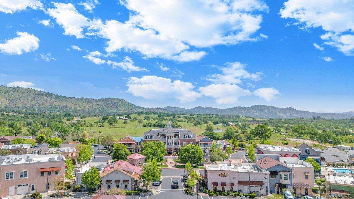 572 Poker Flat Rd, Copperopolis, CA 95228