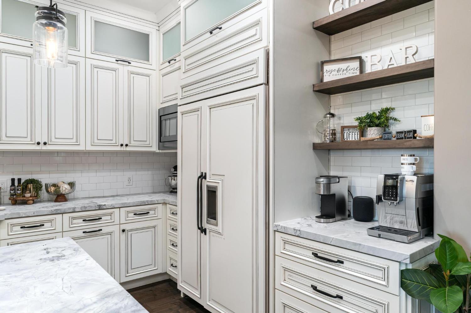 1842 E Palm Tree Ln, Manteca, CA 95336