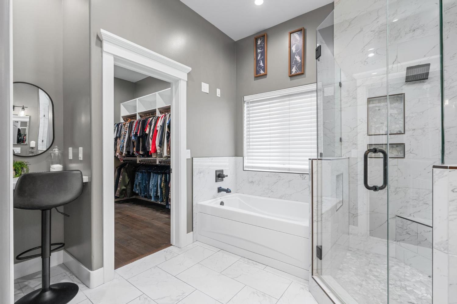 1842 E Palm Tree Ln, Manteca, CA 95336