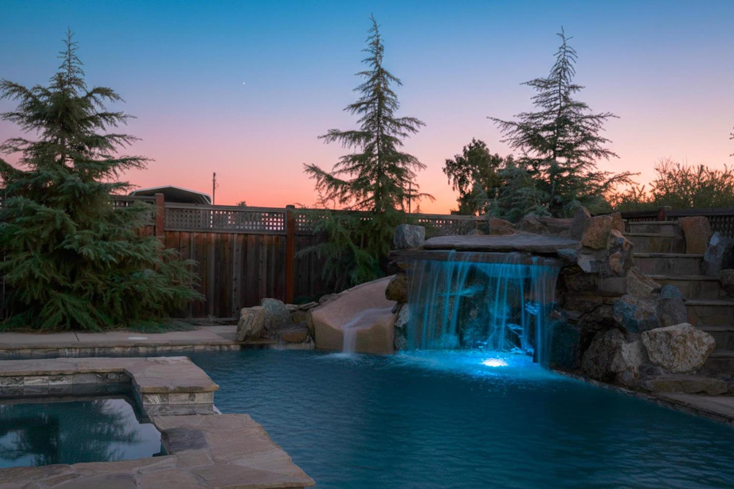 1842 E Palm Tree Ln, Manteca, CA 95336