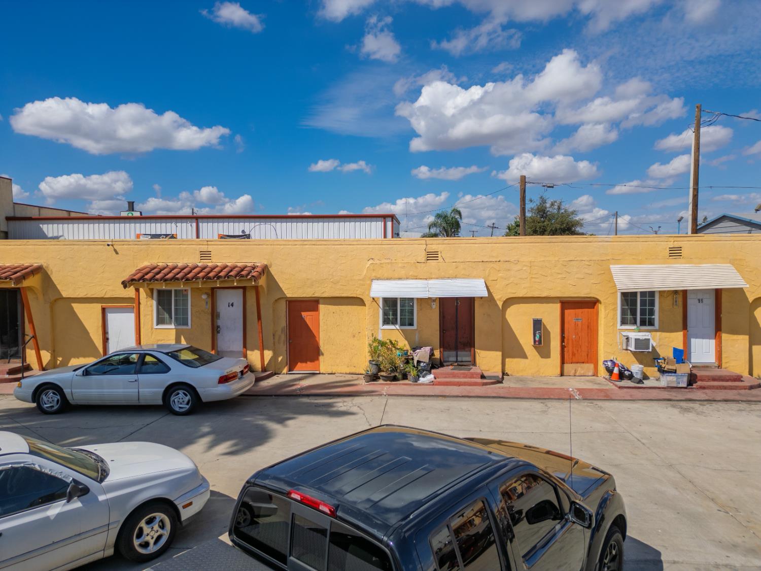 1407 W 16th St, Merced, CA 95340