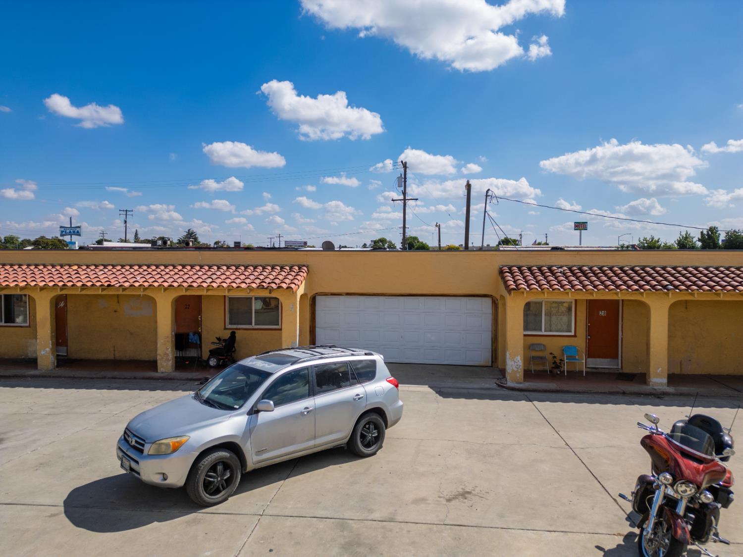 1407 W 16th St, Merced, CA 95340