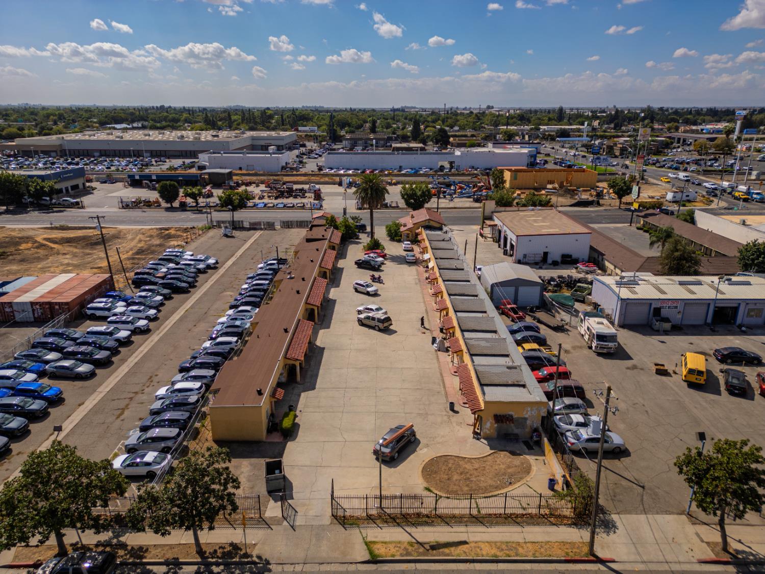 1407 W 16th St, Merced, CA 95340