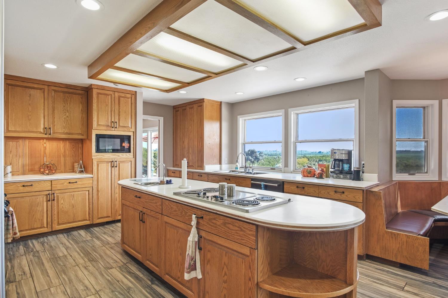 5030 River Rd, Oakdale, CA 95361