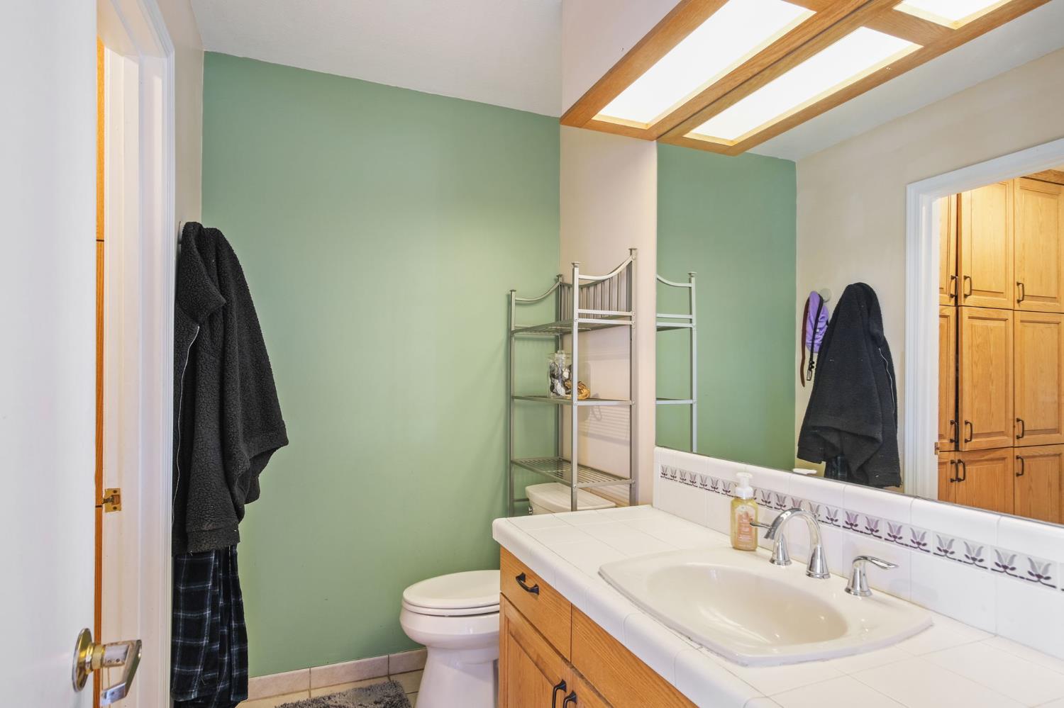 5030 River Rd, Oakdale, CA 95361