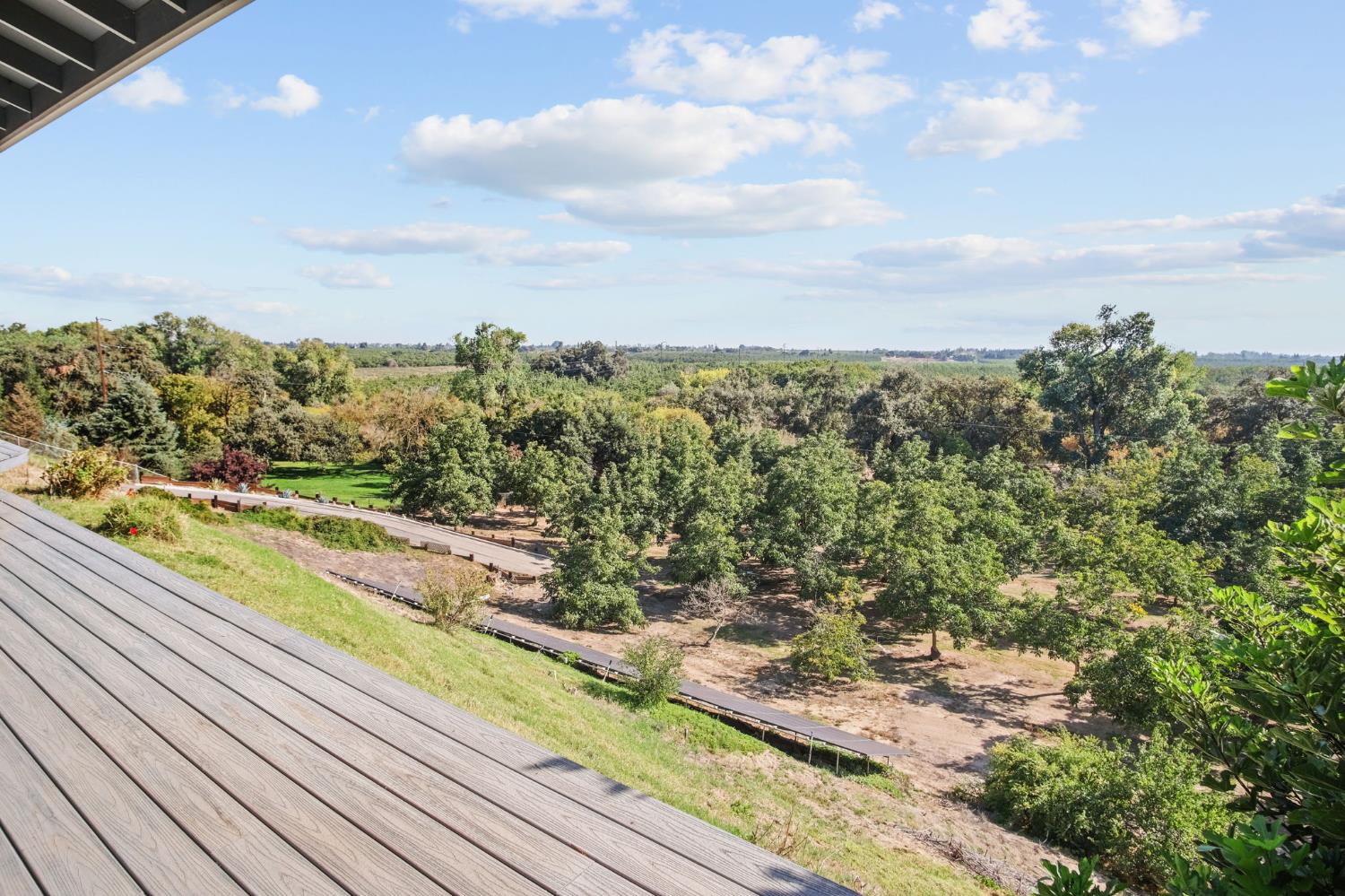 5030 River Rd, Oakdale, CA 95361