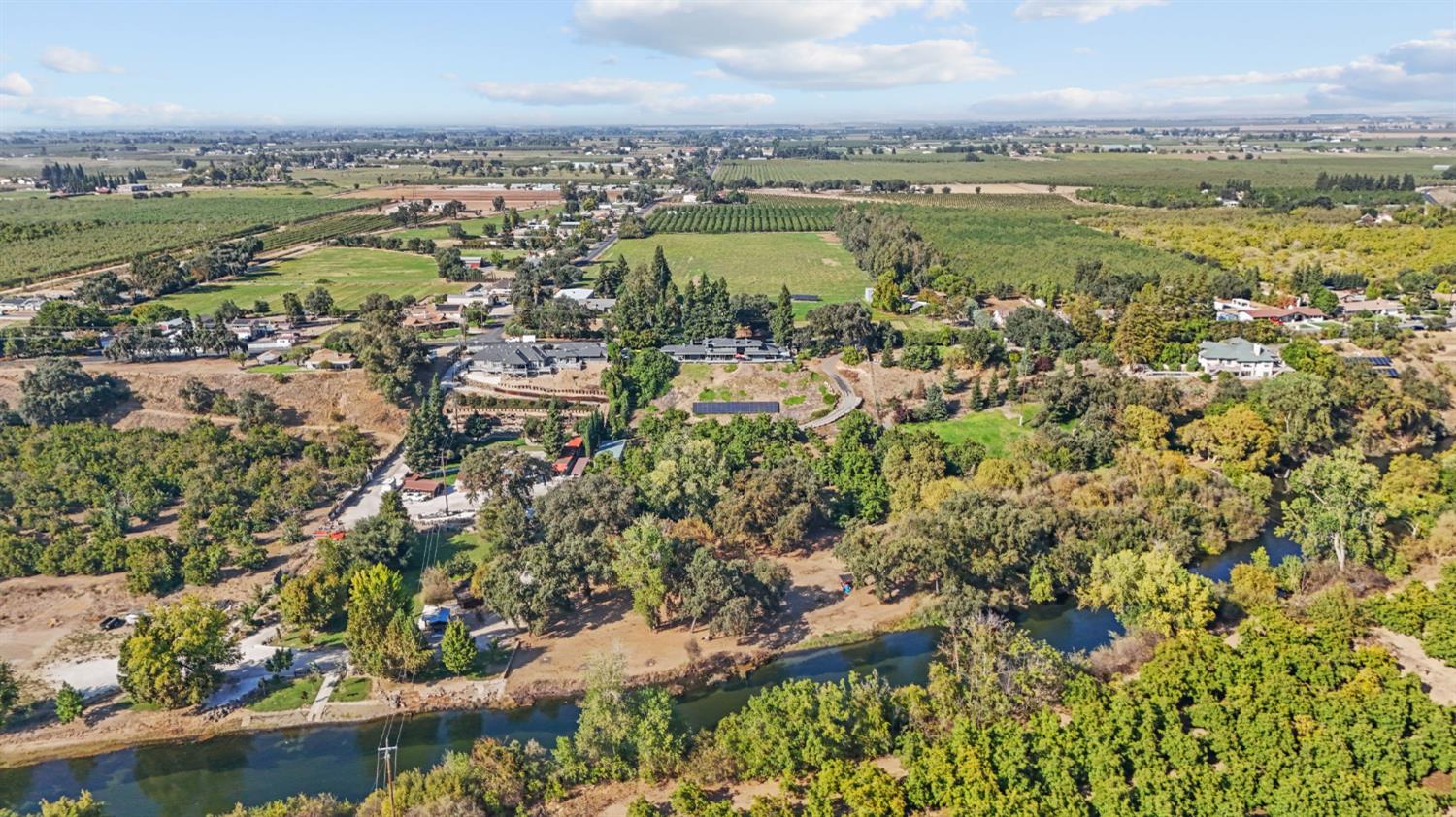 5030 River Rd, Oakdale, CA 95361