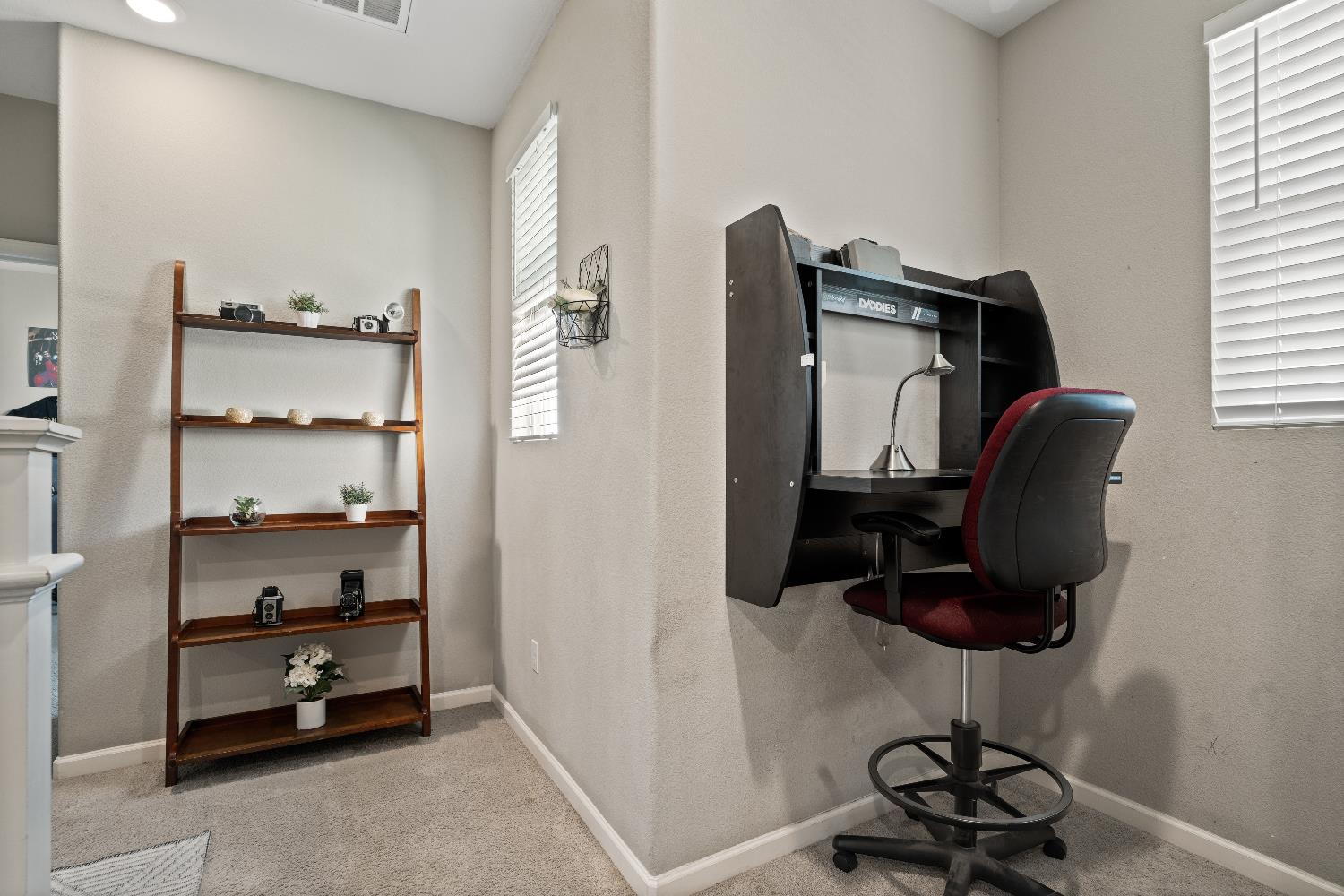 2241 Novi Dr, Riverbank, CA 95367