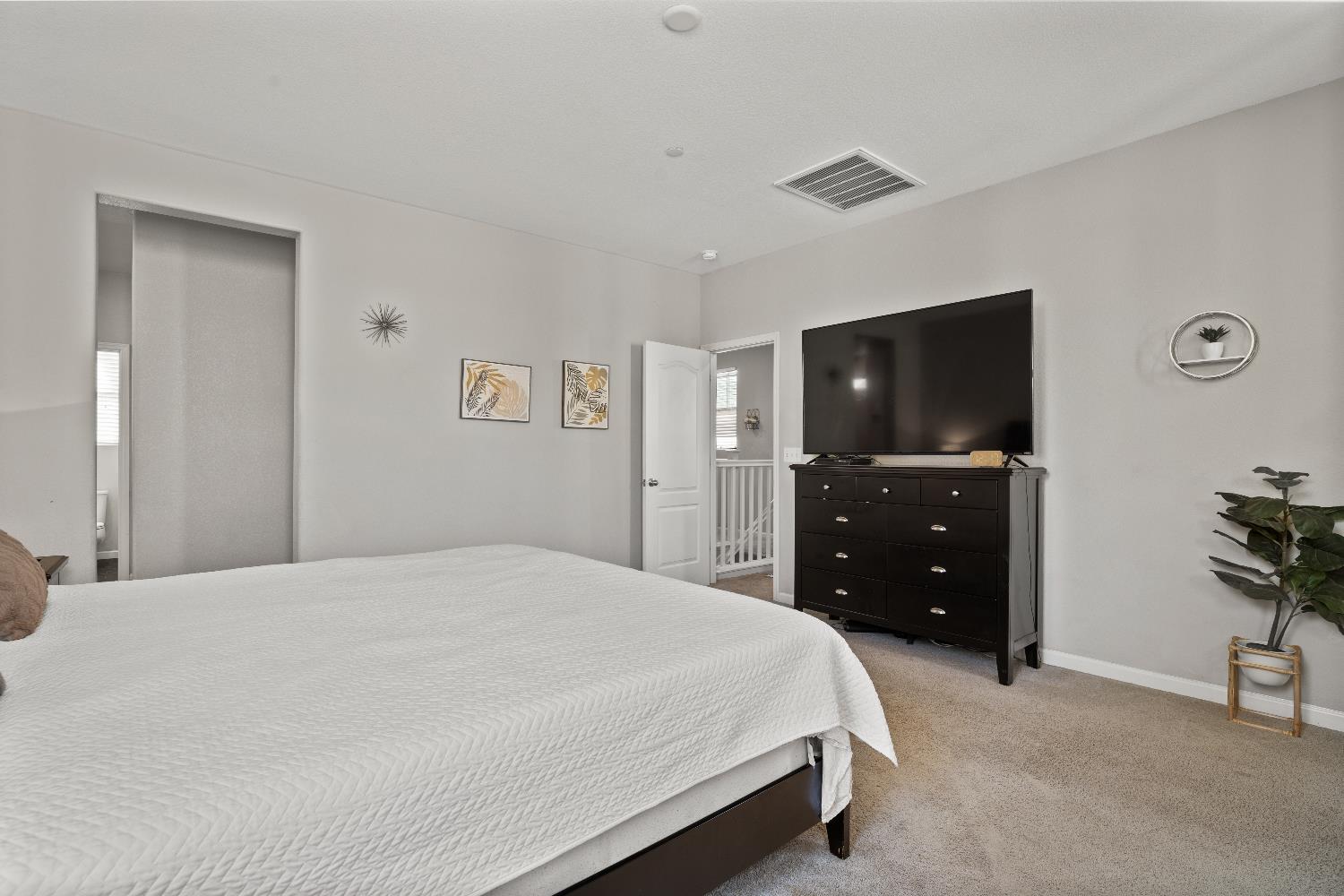 2241 Novi Dr, Riverbank, CA 95367