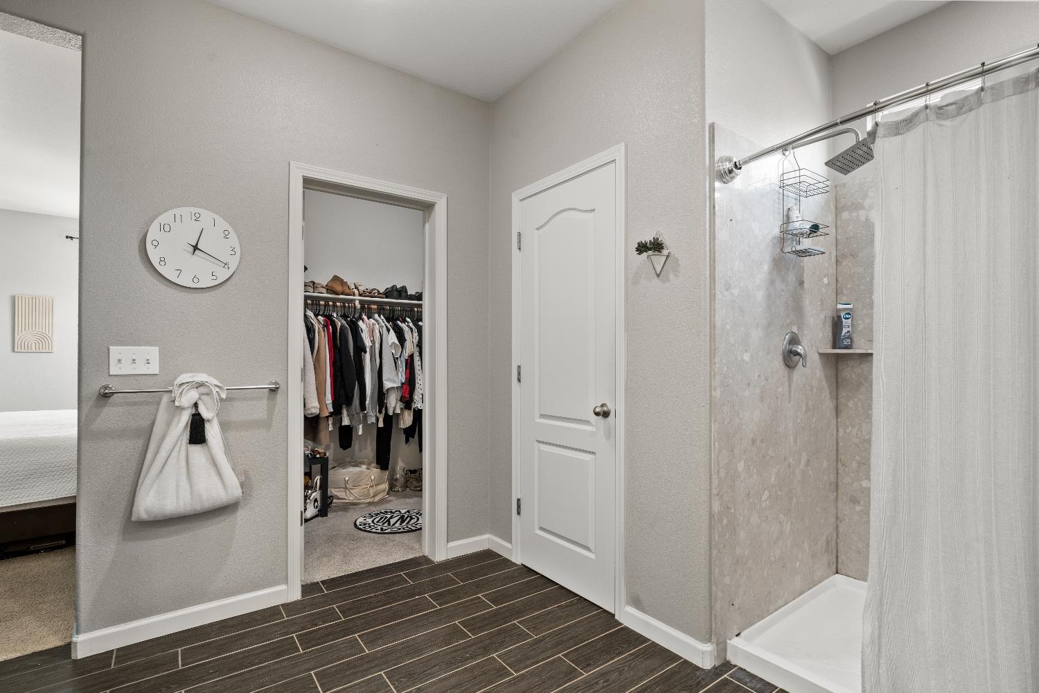 2241 Novi Dr, Riverbank, CA 95367