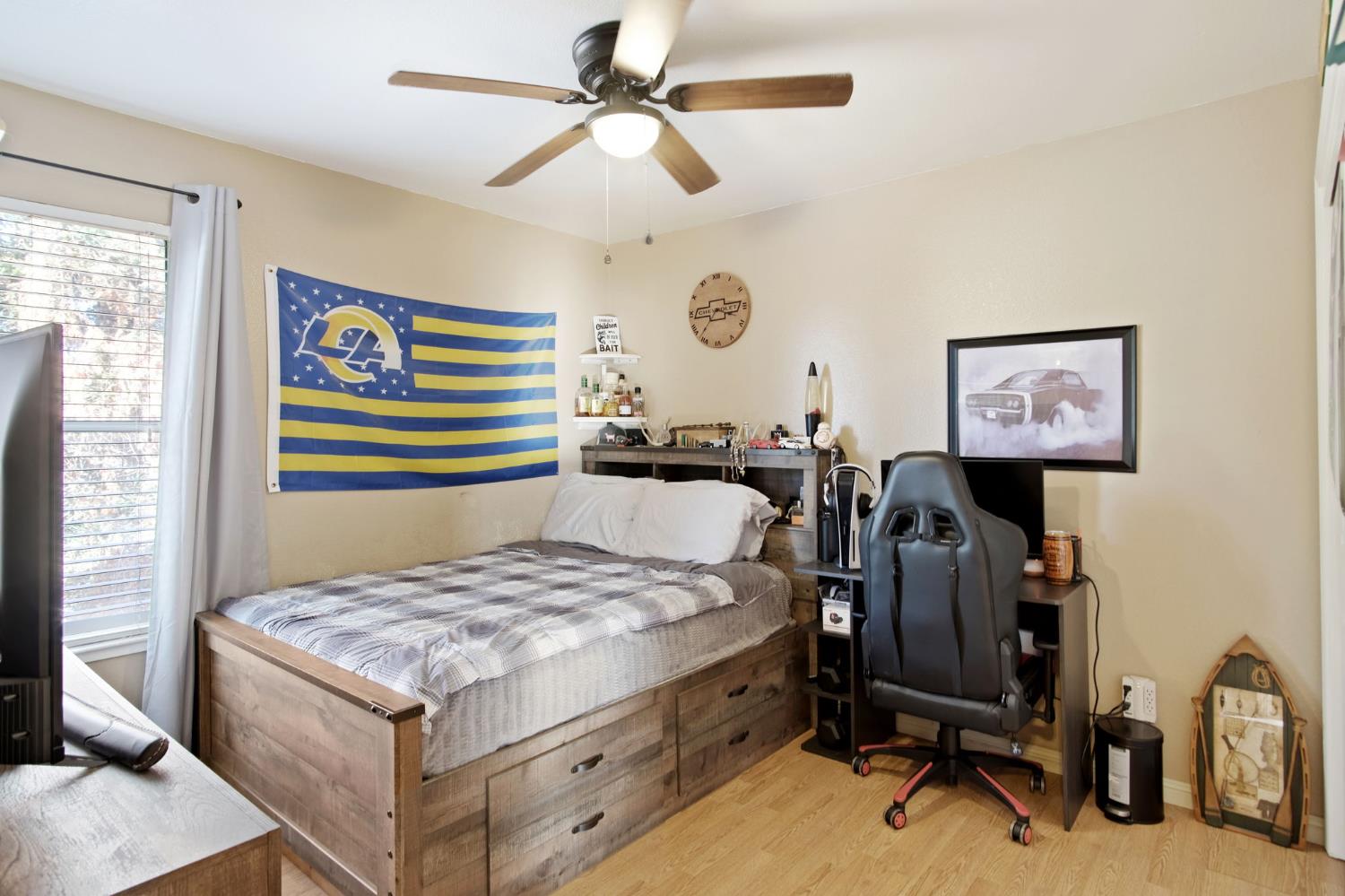 8291 Bridgeport Dr, Hilmar, CA 95324