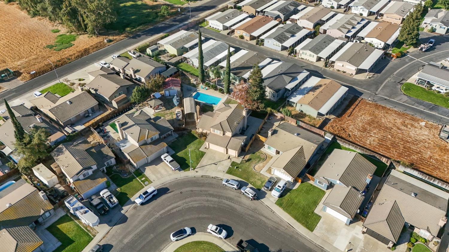 8291 Bridgeport Dr, Hilmar, CA 95324