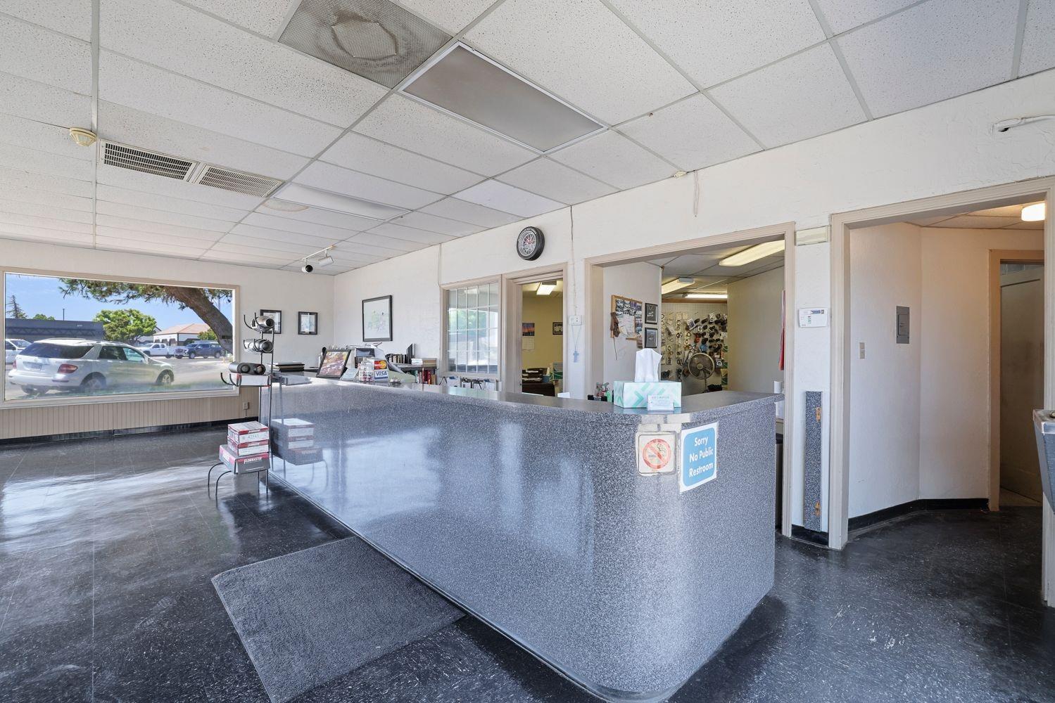 401 N Center St, Turlock, CA 95380