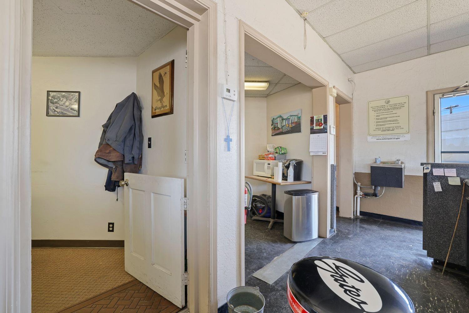 401 N Center St, Turlock, CA 95380