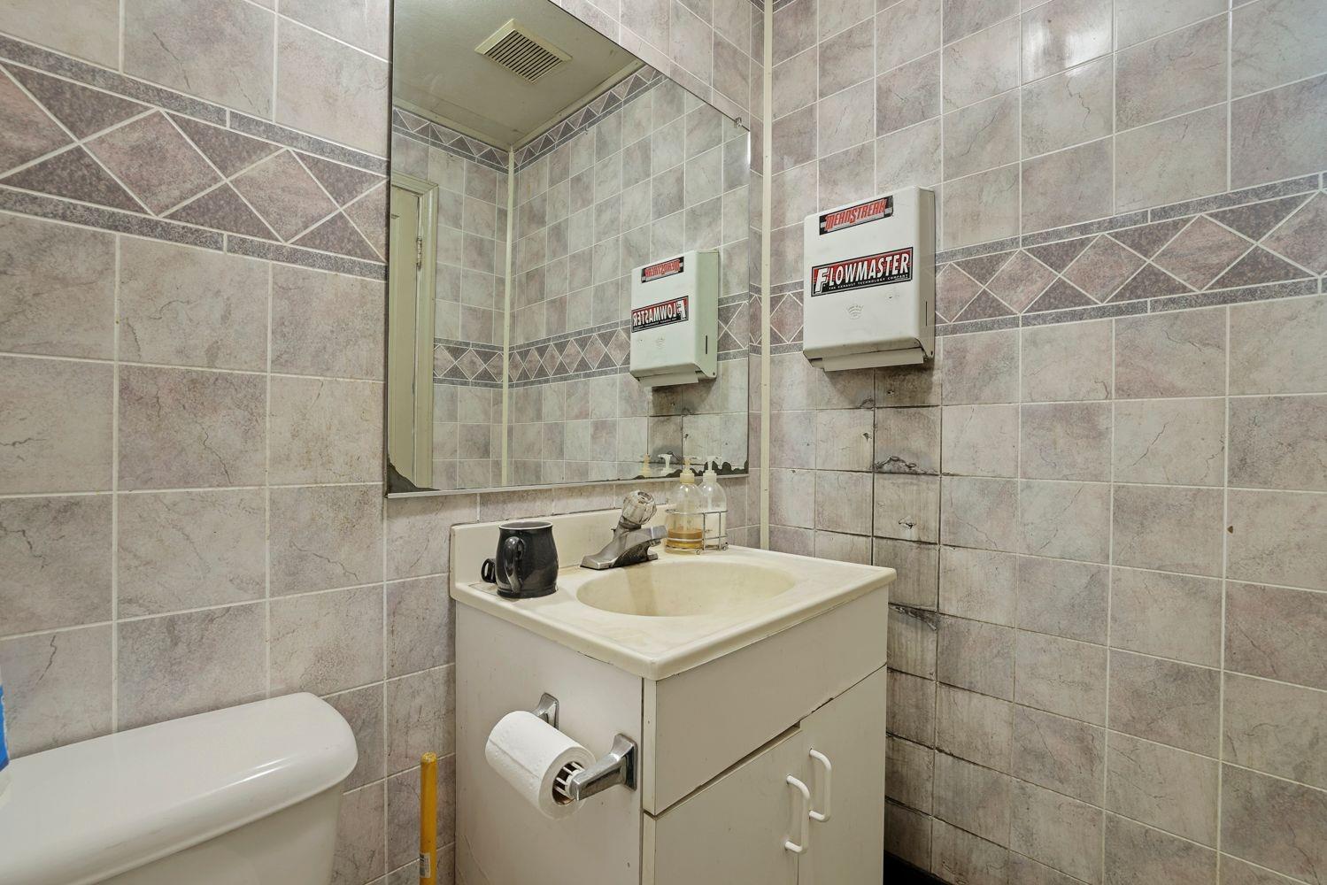 401 N Center St, Turlock, CA 95380