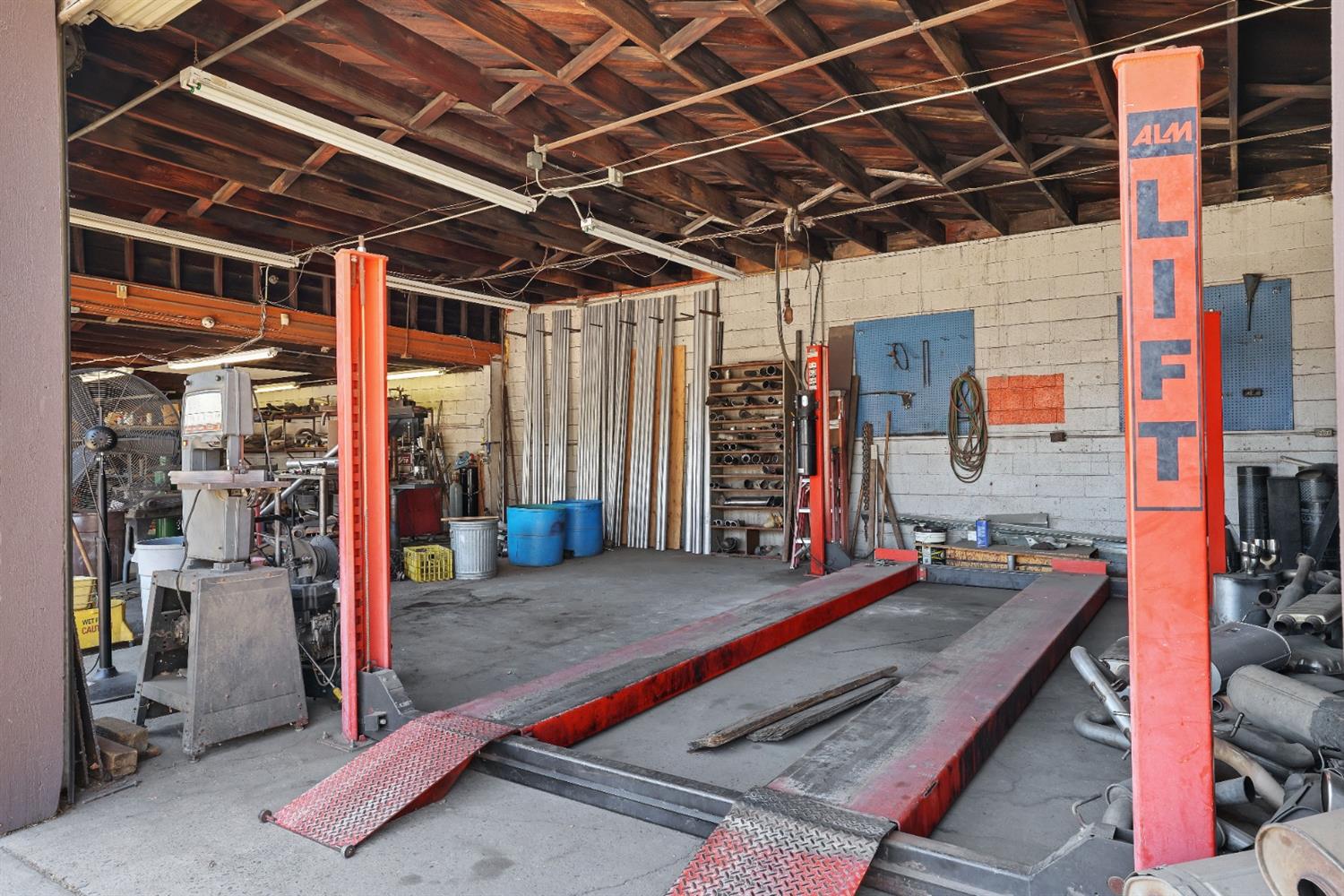 401 N Center St, Turlock, CA 95380