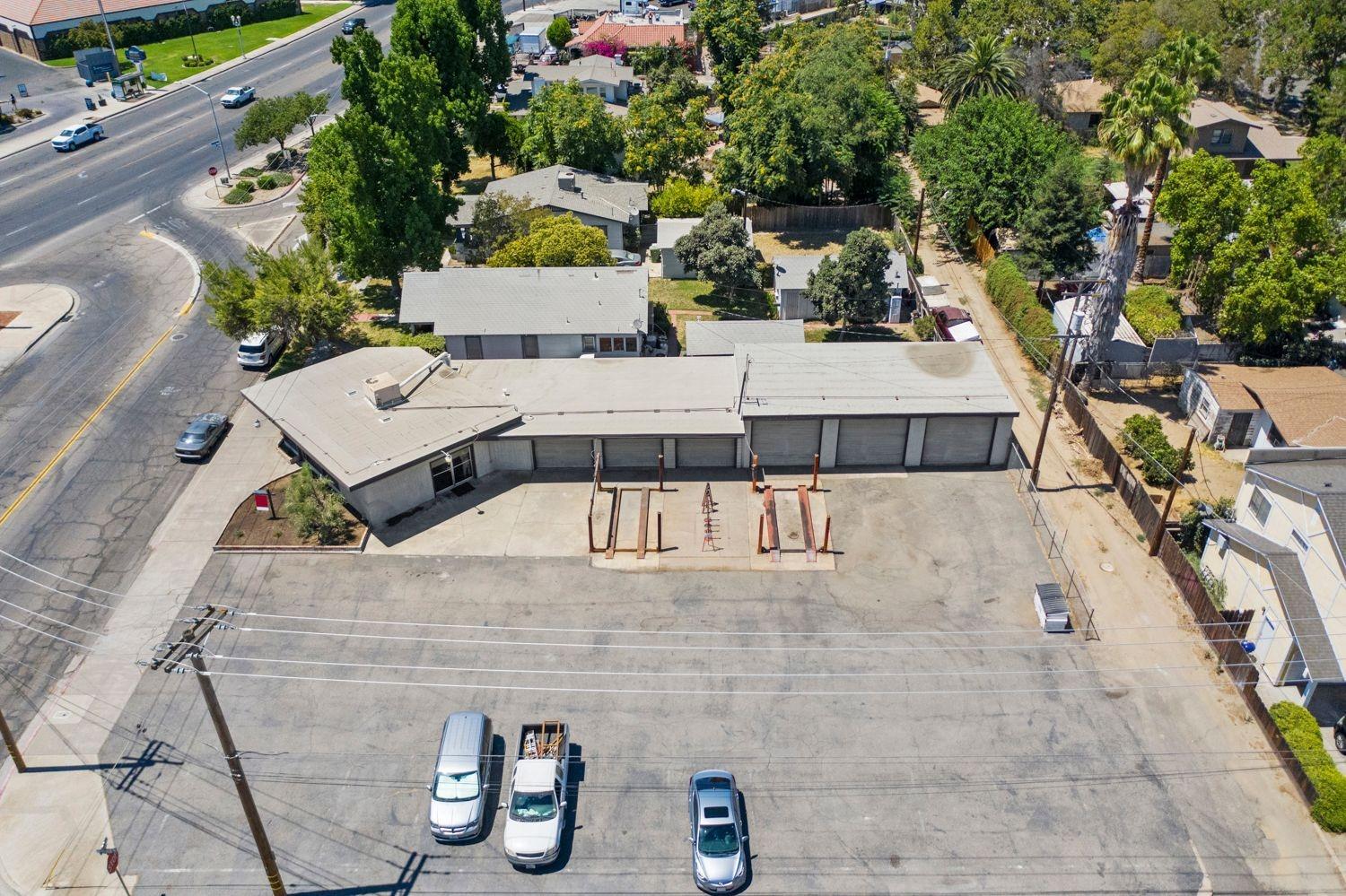 401 N Center St, Turlock, CA 95380