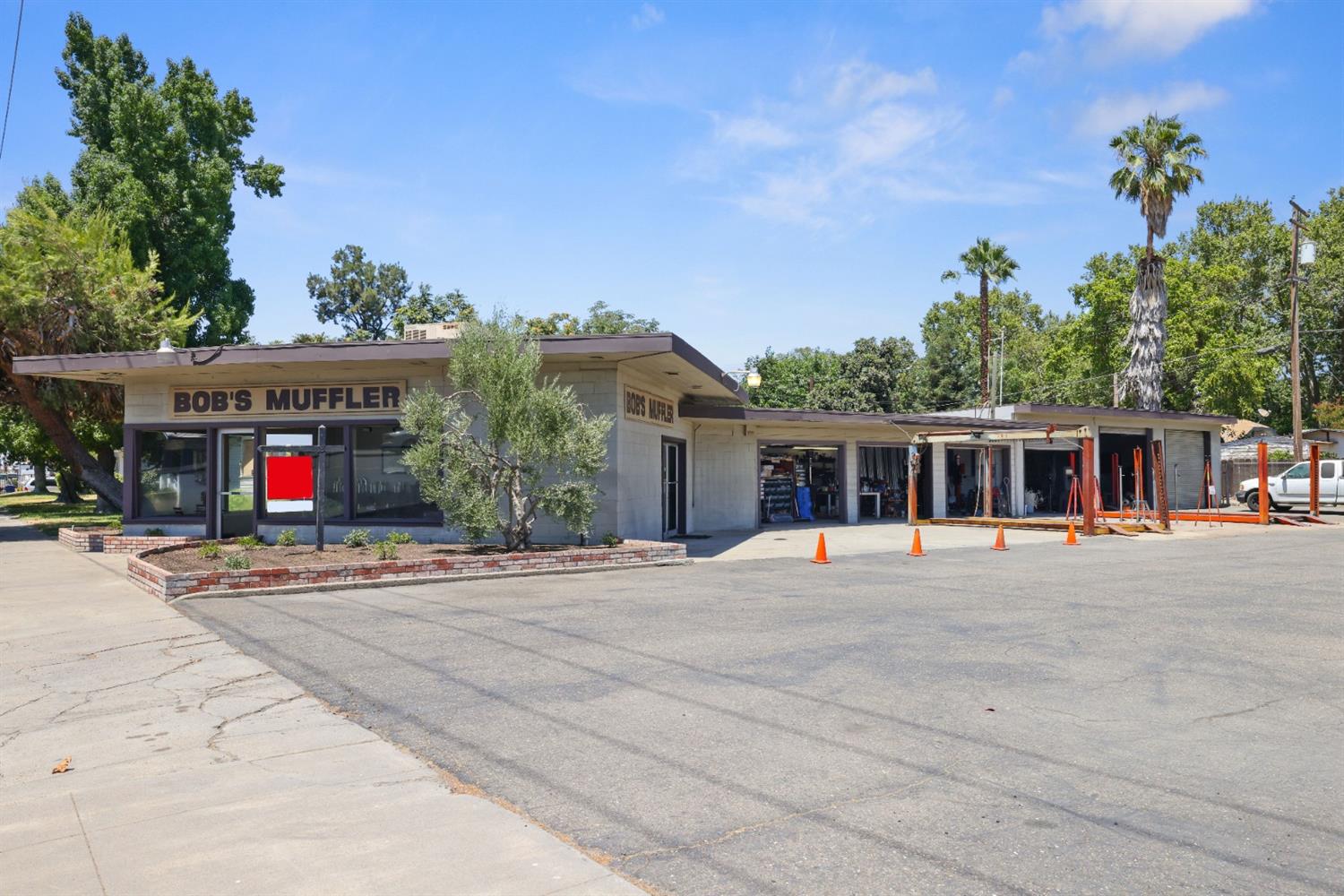 401 N Center St, Turlock, CA 95380