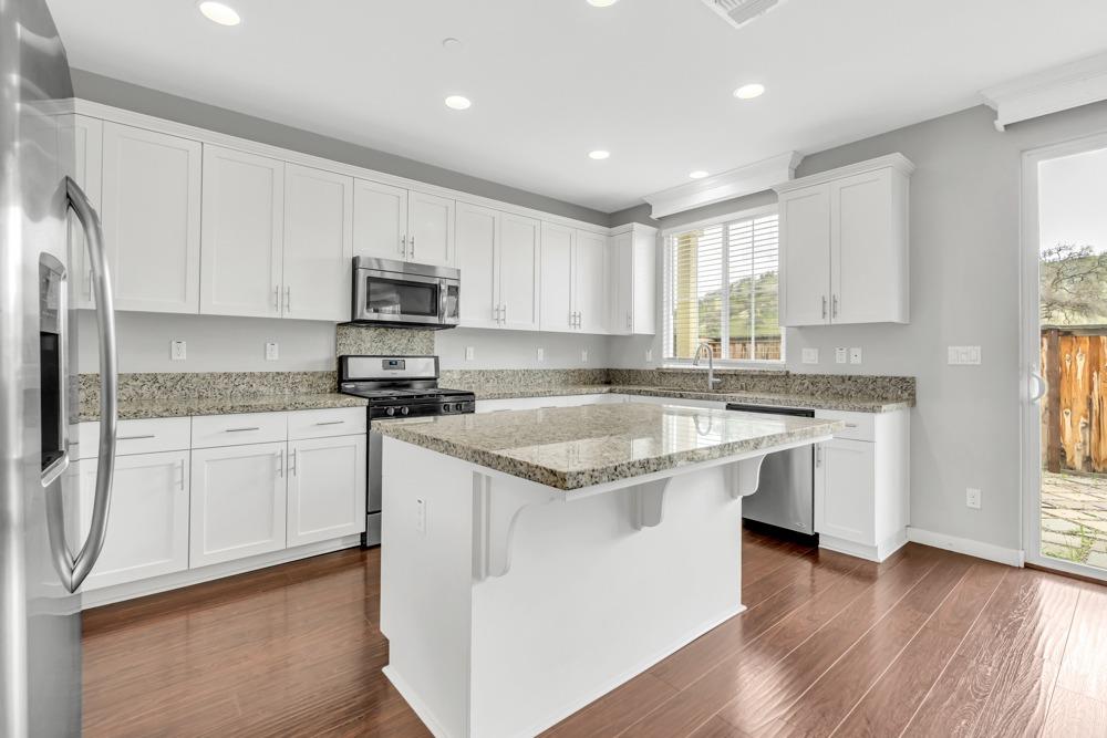 9433 Vintner Cir, Patterson, CA 95363