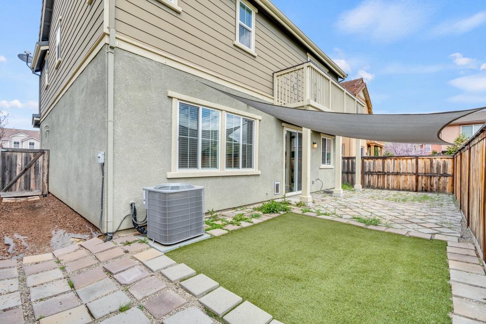 9433 Vintner Cir, Patterson, CA 95363