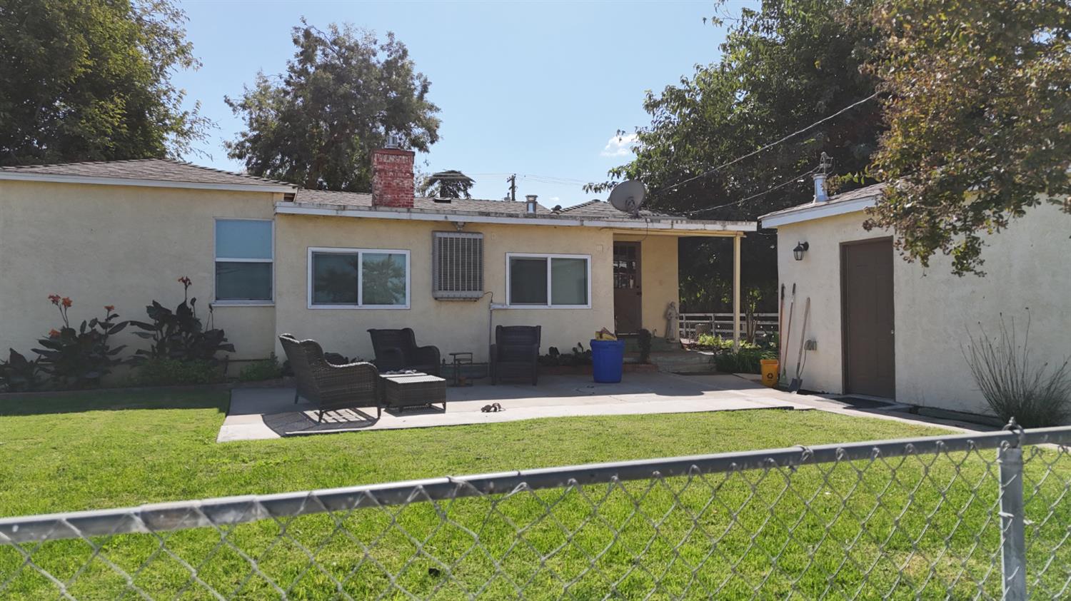 1237 W Keyes Rd, Modesto, CA 95358