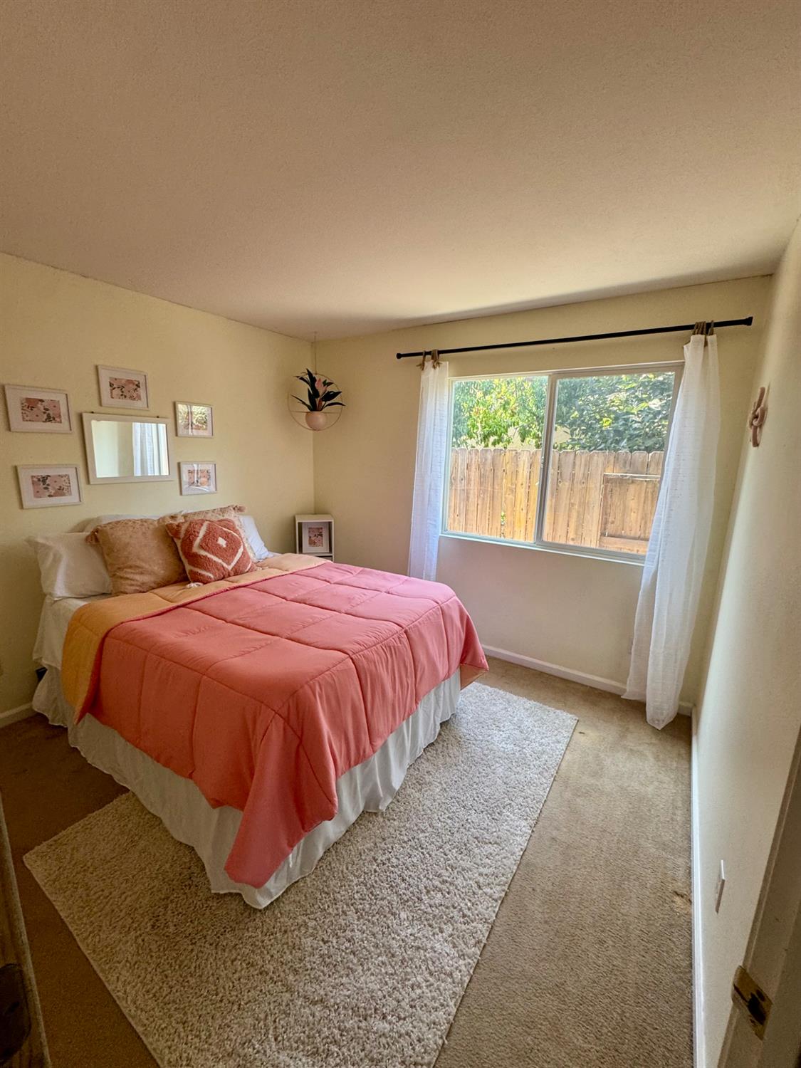1384 W Almador Ter, Atwater, CA 95301